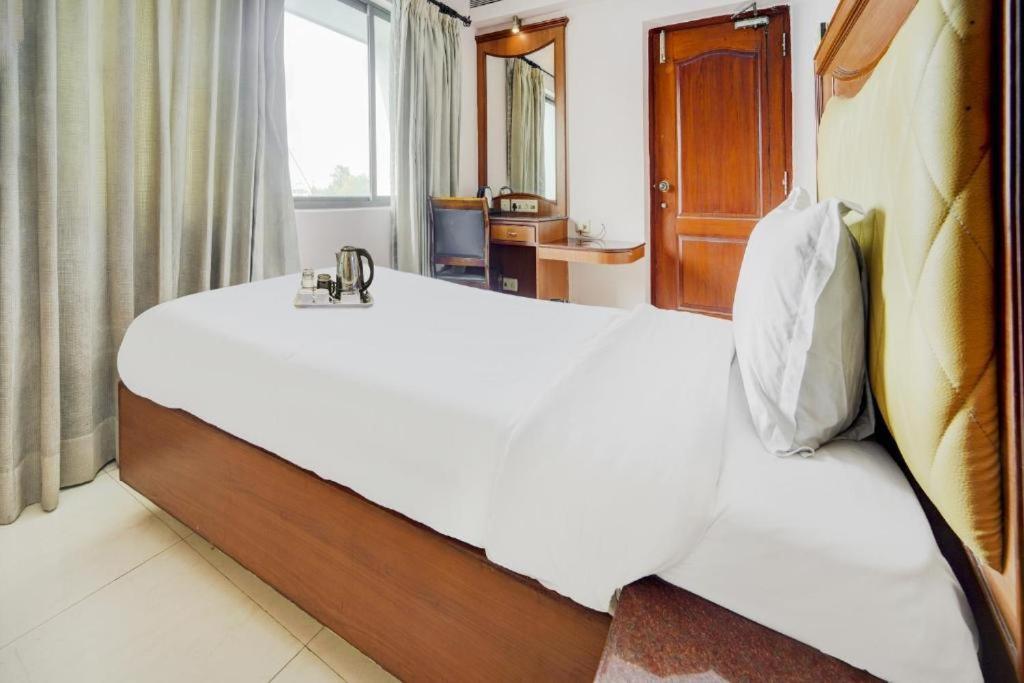 Hotel Devi Tower 세일럼 외부 사진