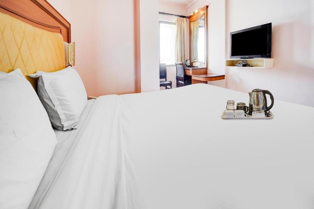 Hotel Devi Tower 세일럼 외부 사진